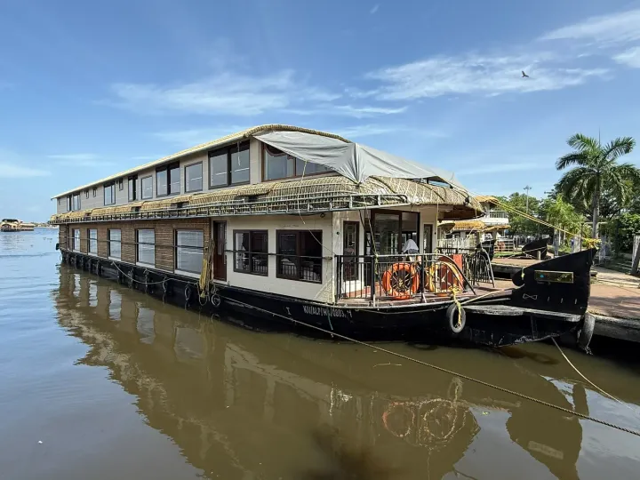 A traditional Kerala houseboat moored on the backwaters at Alappuzha